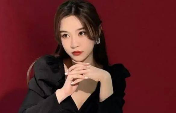 网红女主播雪梨成被执行人 冻结权益数额90万元人民币