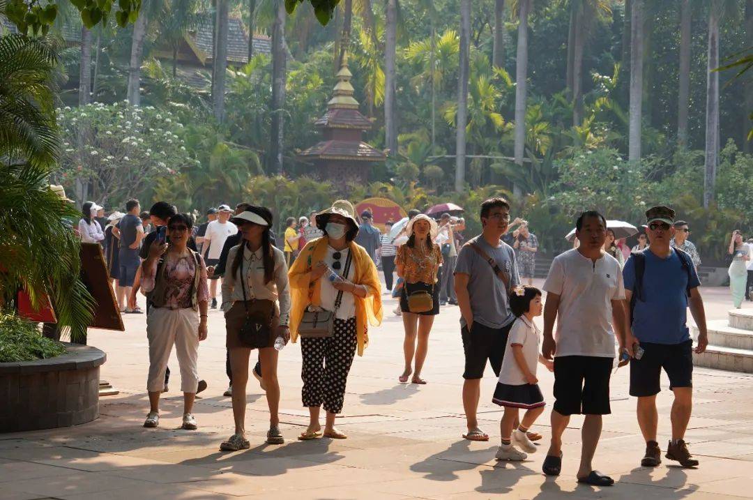 第一批为度假买房的国内中产，正在遭罪