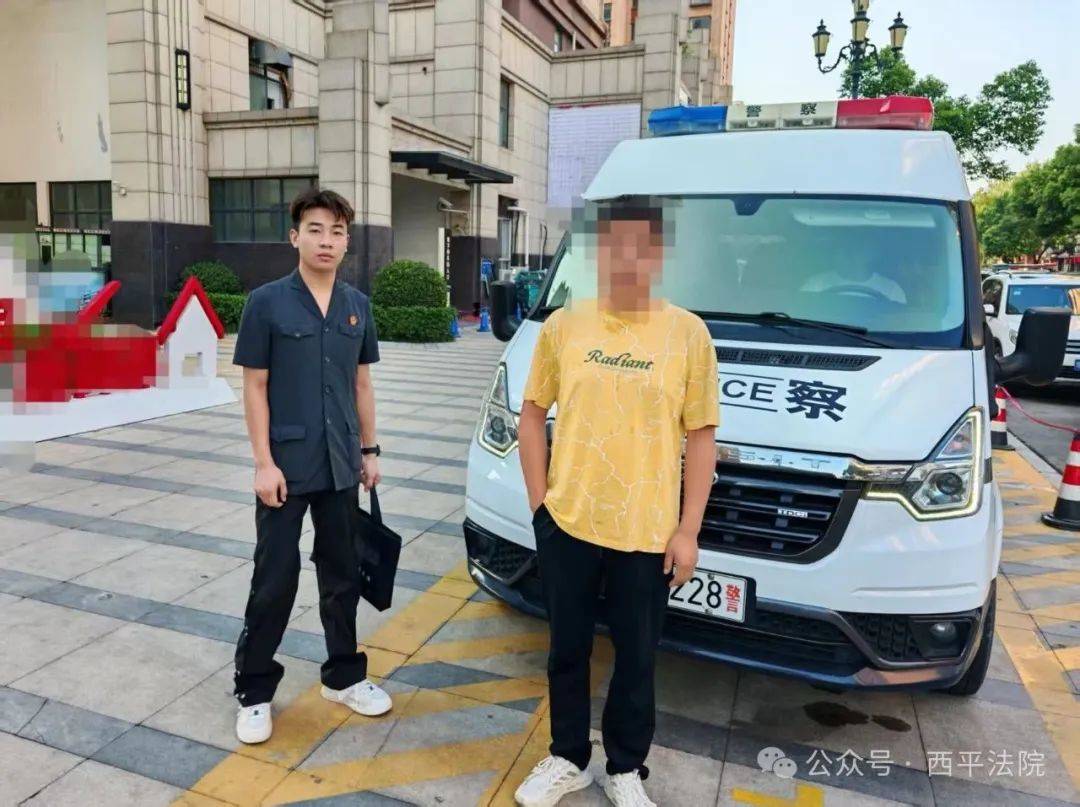 现场画面曝光！河南驻马店出动多名干警，多人被带走！
