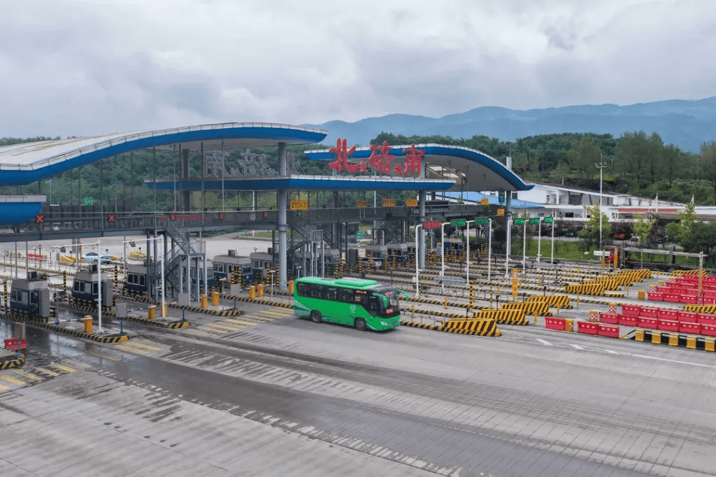 区划调整后，重庆北碚区委书记、区长用两天时间调研新划入5镇