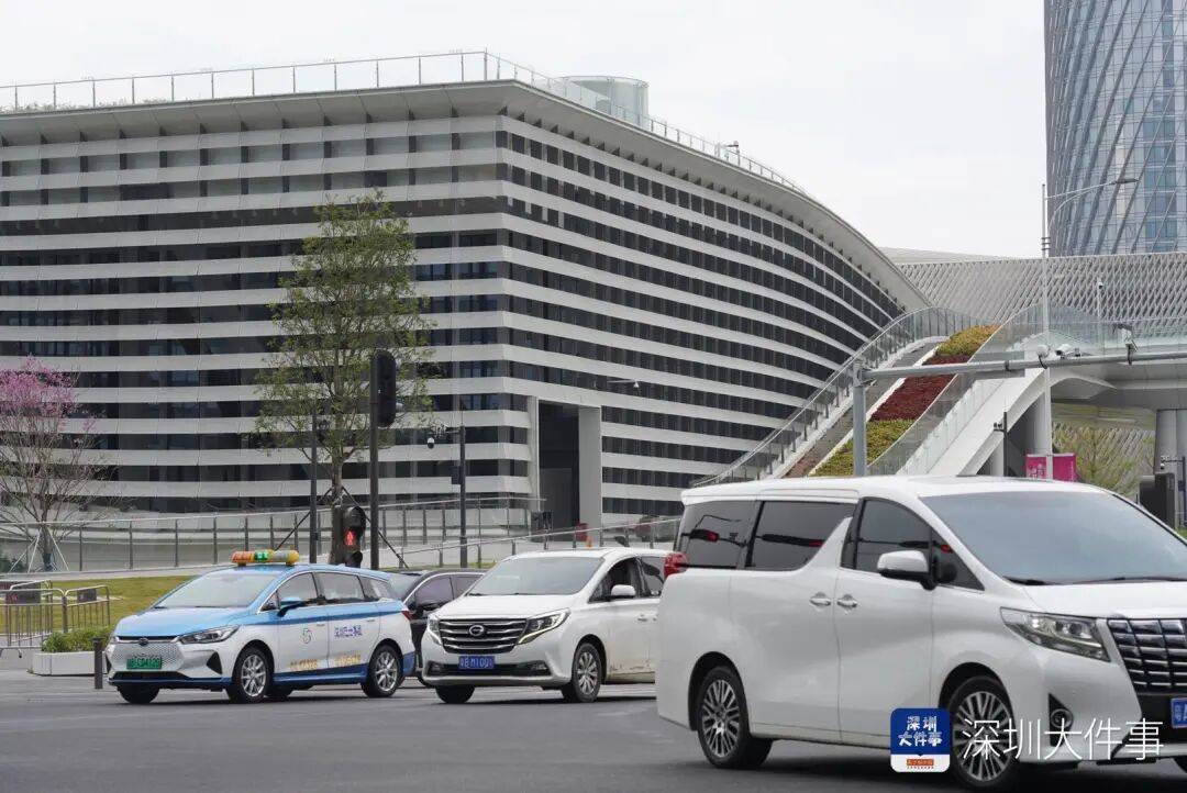 已撤下!深圳网红地标火速拆除争议招牌,曾连夜发公开信